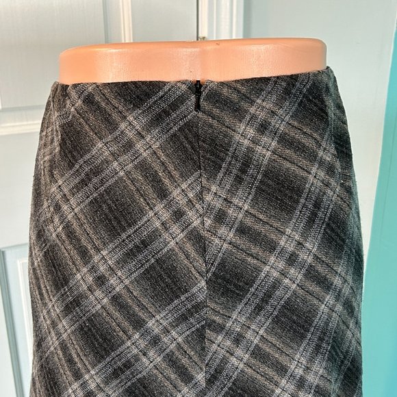Isda & Co. wool blend plaid midi a-line skirt (size 10) - Picture 5 of 11